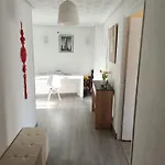 Apartamento Shenzhen En Camino De Santiago Cochera Bicis *