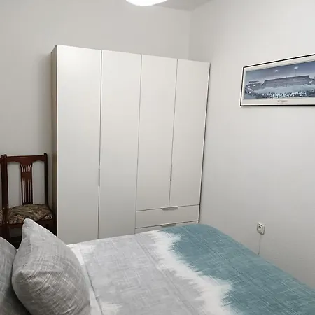Apartment Shenzhen En Camino De Santiago Cochera Bicis
